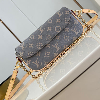 LV Woc Ivy 23,5 en toile grise monogrammée