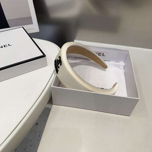 WHITE FABRIC HAIRBAND 418941
