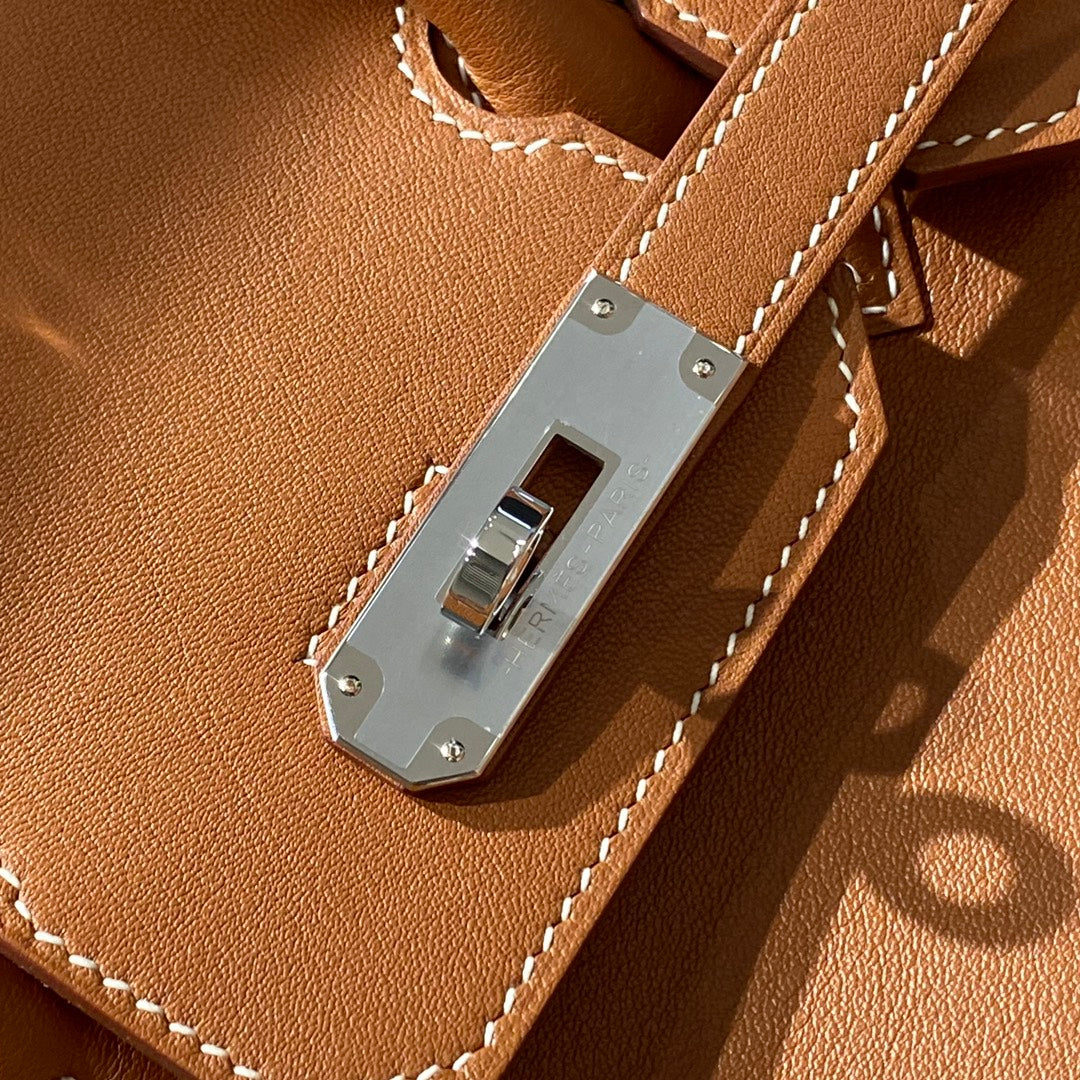 Sac à bandoulière HM Birkin 29 cm en cuir Swift doré et accessoires argentés