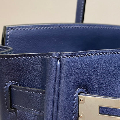 Sac à bandoulière HM Birkin 29 cm en cuir Swift bleu foncé avec accessoires argentés