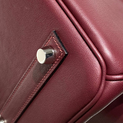 Sac à bandoulière HM Birkin 29 cm en cuir Swift bordeaux avec accessoires argentés