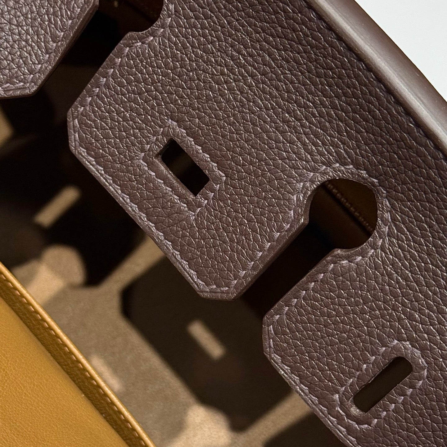 Sac HM Birkin 25 cm en cuir Togo Café, matériel argenté 237502