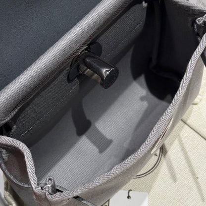 Mini sac Herbag HM, boucle argentée, 20 cm, toile grise et cuir de vachette Hunter 243265