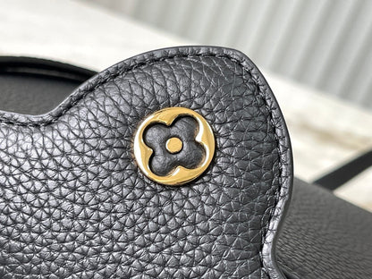 capucines mini 21 cuir taurillon noir et accessoires dorés