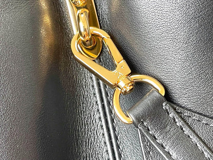 CAPUCINES SOUPLE GM 38 EN CUIR DE VEAU LISSE NOIR ACIER DORÉ