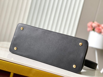 CAPUCINES SOUPLE GM 38 EN CUIR DE VEAU LISSE NOIR ACIER DORÉ