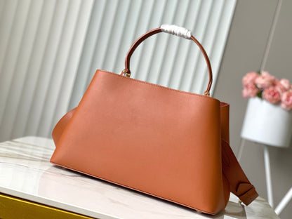 カプシーヌGM 38cm ブラウンオレンジ トリヨンレザー