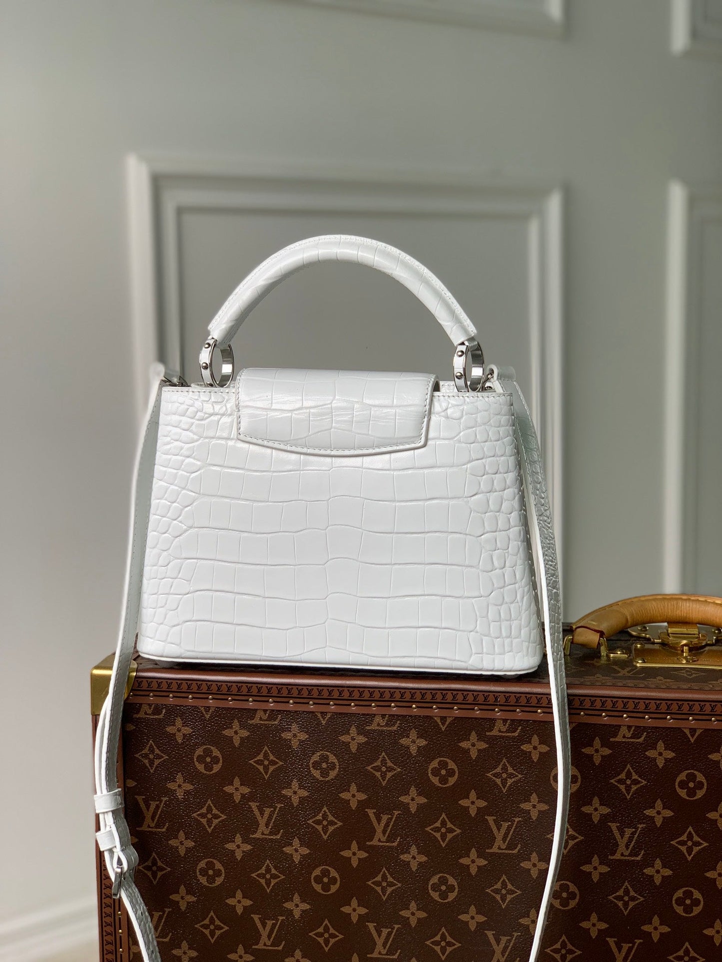 CAPUCINES BB 27 BLANC TAURILLON ARGENT QUINCAILLERIE