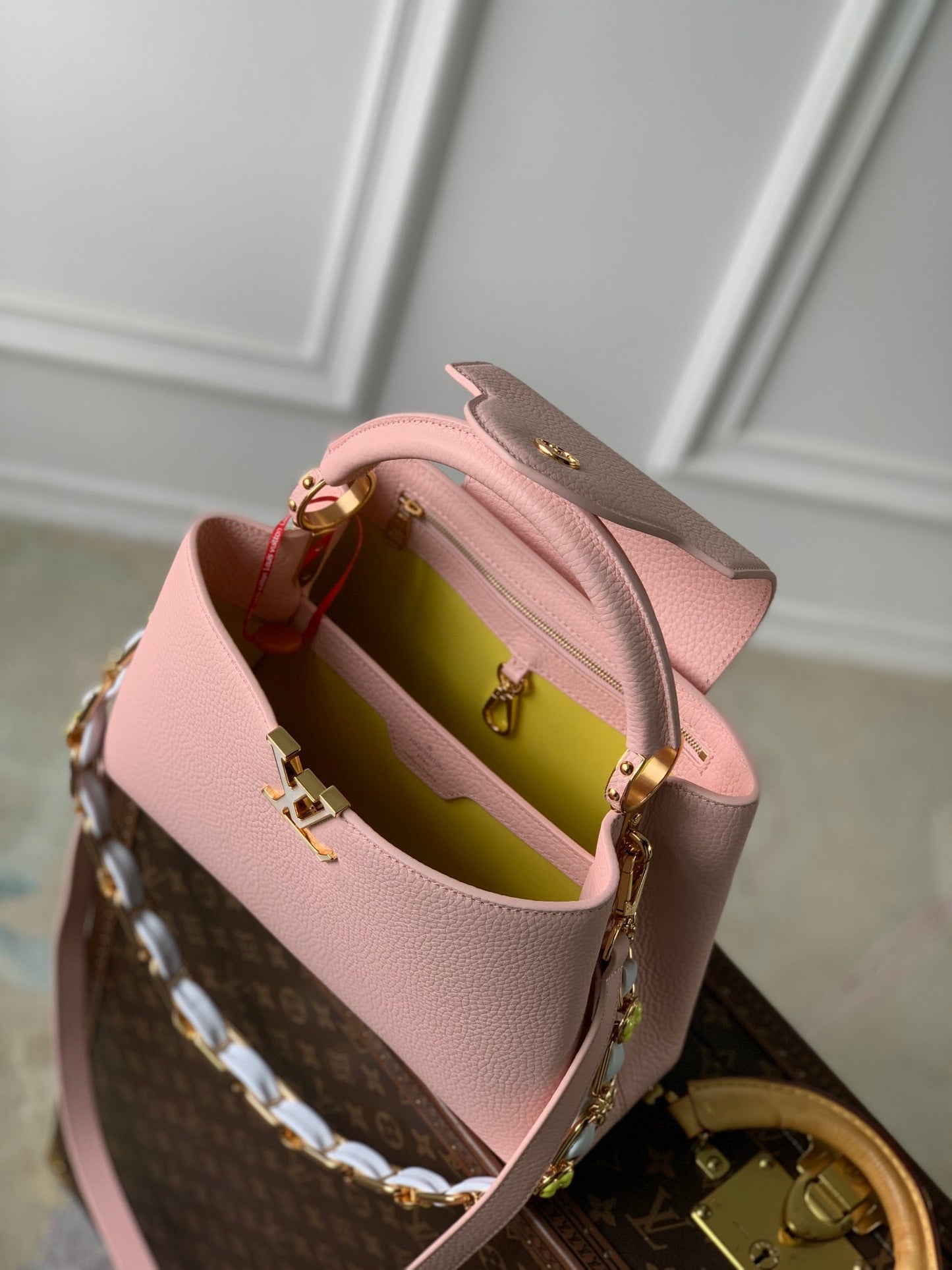 capucines mm 31,5 cuir taurillon rose natte matériel doré