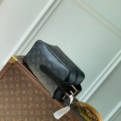 LOCKER DOPP KIT 23 EN TOILE MONOGRAMME ECLIPSE NOIRE
