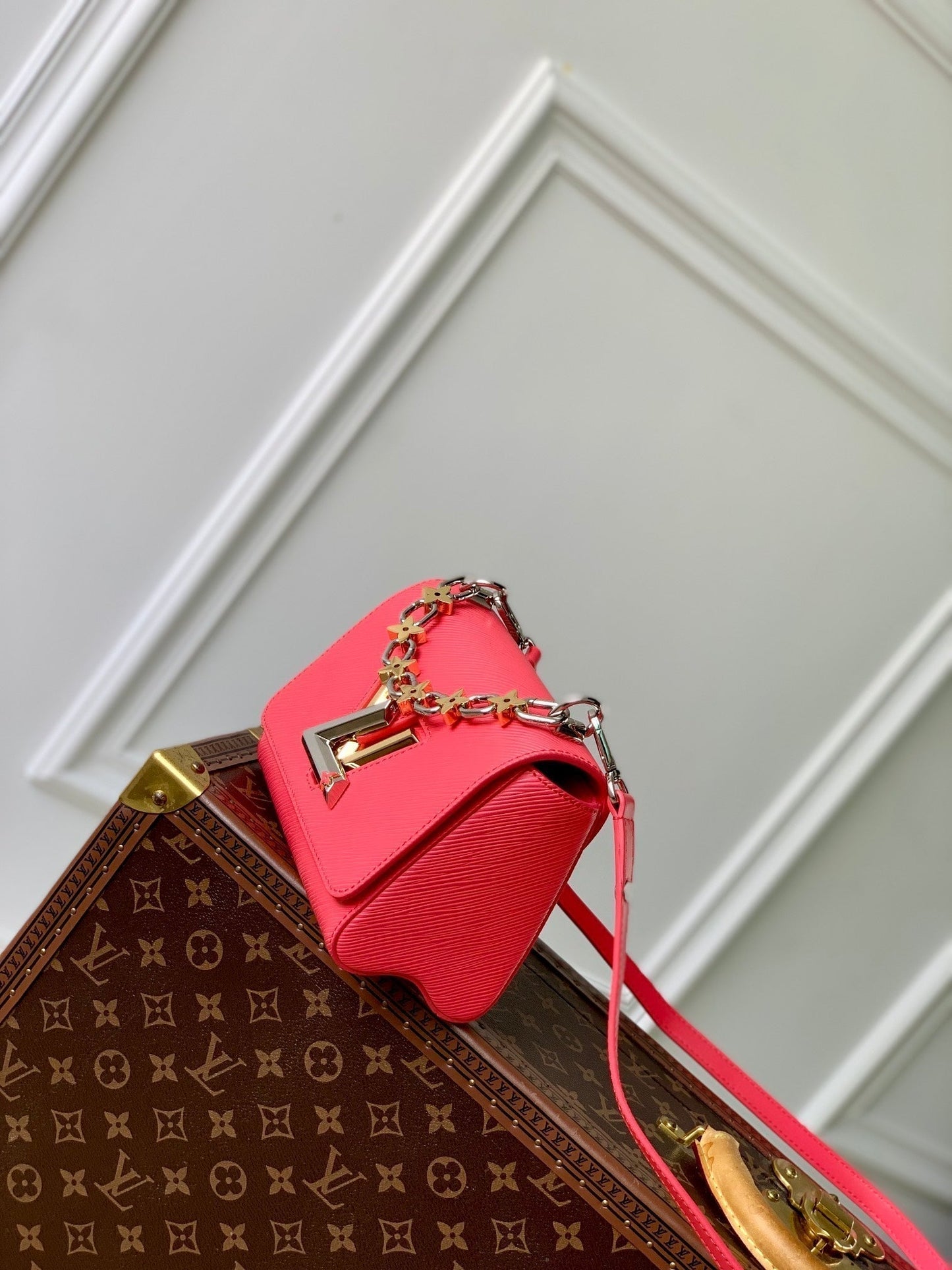 TWIST MM 23CM CUIR GRAINÉ ÉPI ROUGE