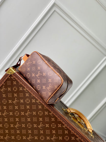 Lv ロッカー ドップ キット 23 ブラウン モノグラム
