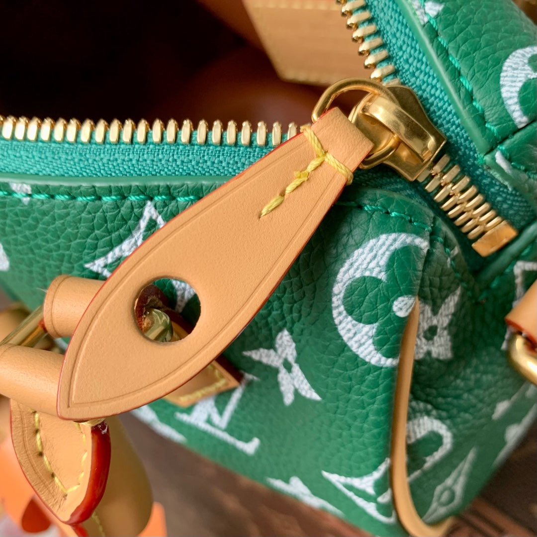 Speedy P9 Bandouliere 18 cm en cuir de veau vert