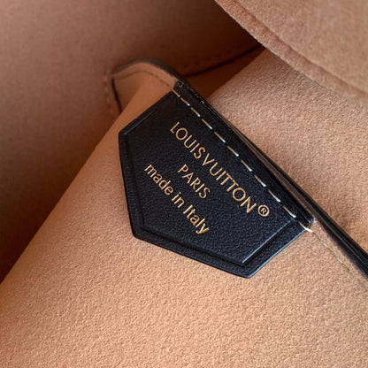 BLOOM PM 21 EN CUIR DE VEAU NOIR ET ACIER DORÉ