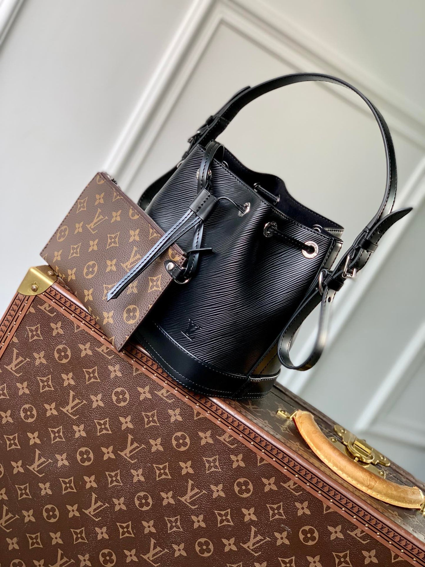 NOÉ BB 20 EN CUIR ÉPI NOIR