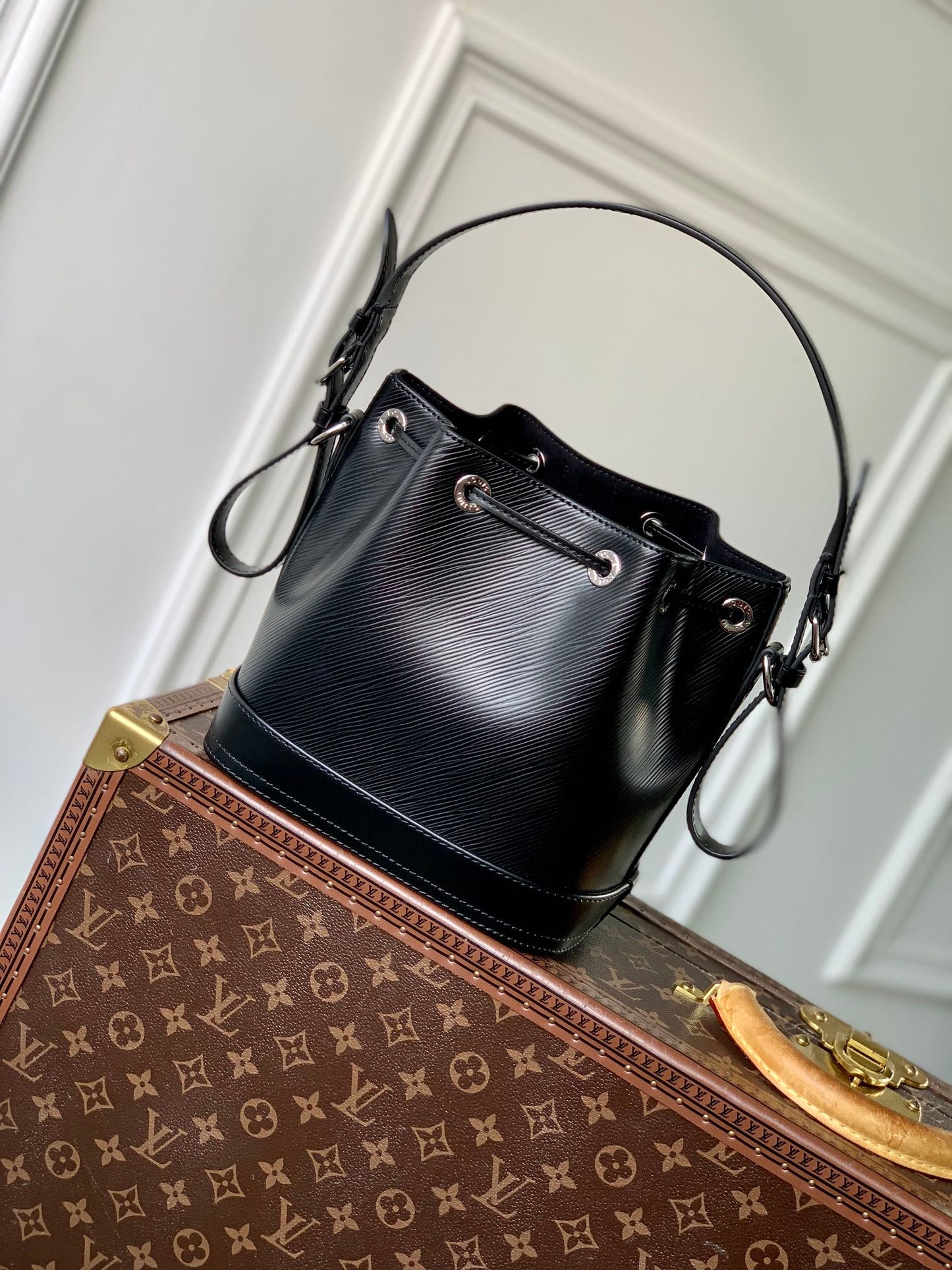 NOÉ BB 20 EN CUIR ÉPI NOIR