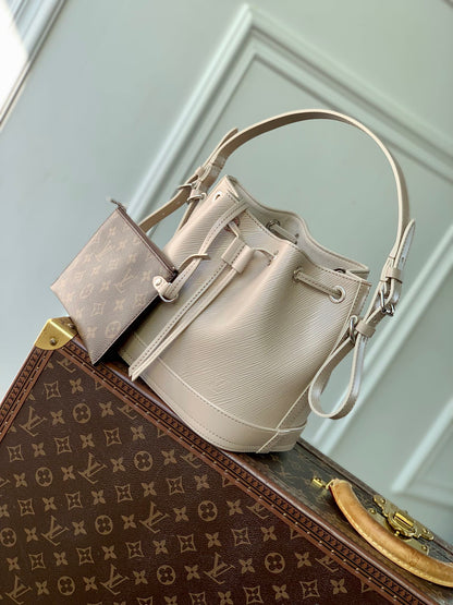 NOÉ BB 20 EN CUIR ÉPI BLANC QUARTZ
