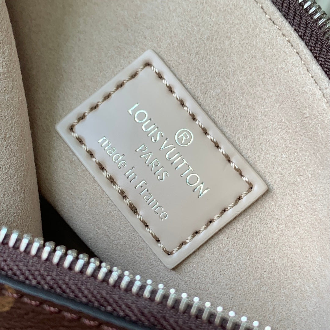 NOÉ BB 20 EN CUIR ÉPI BLANC QUARTZ