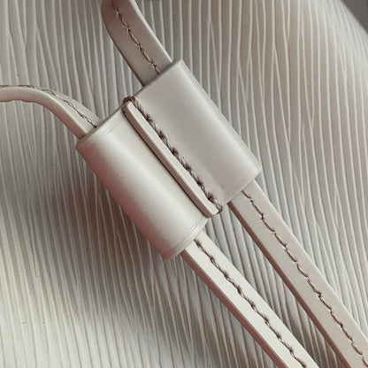 NOÉ BB 20 EN CUIR ÉPI BLANC QUARTZ