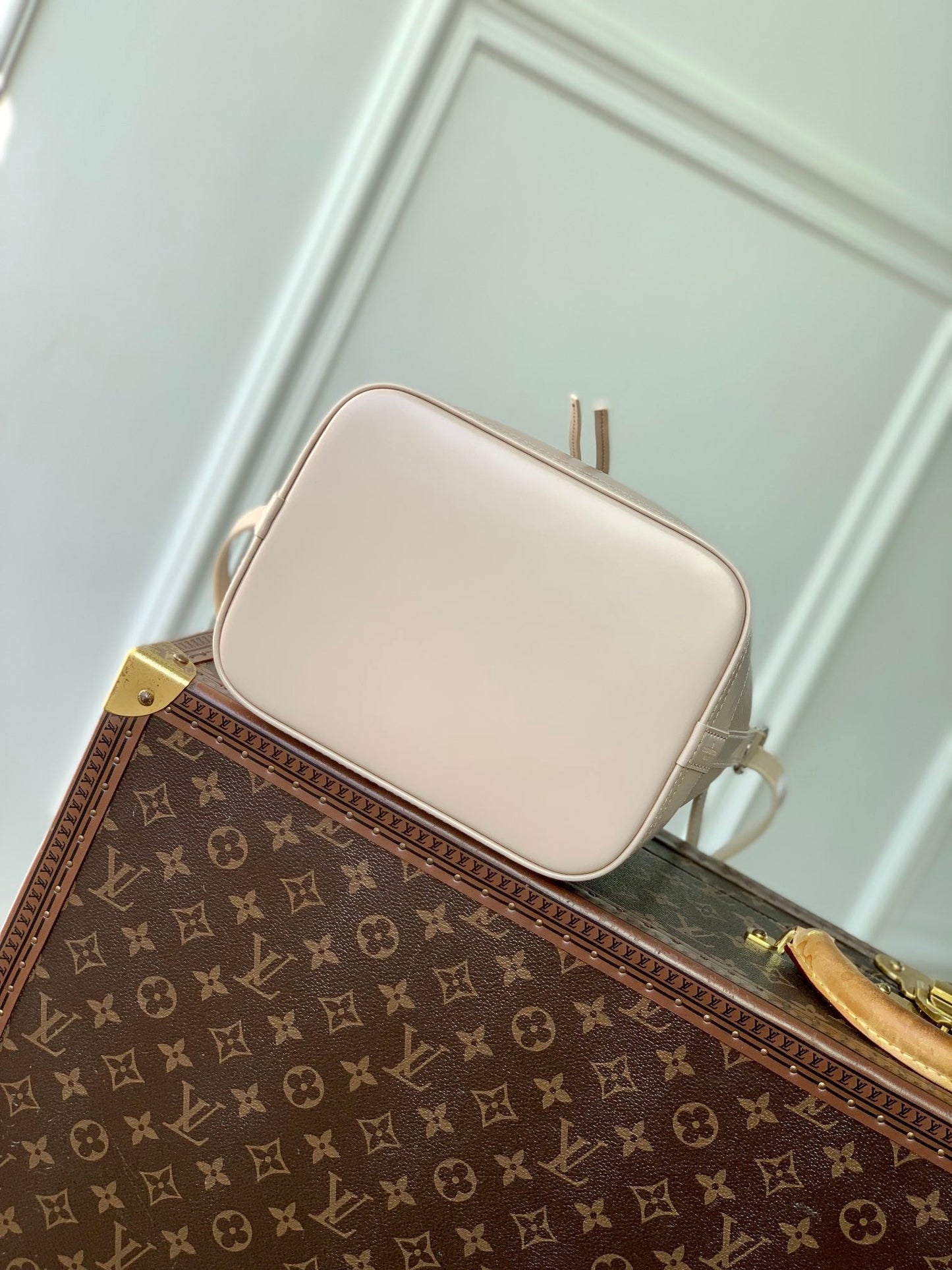 NOÉ BB 20 EN CUIR ÉPI BLANC QUARTZ