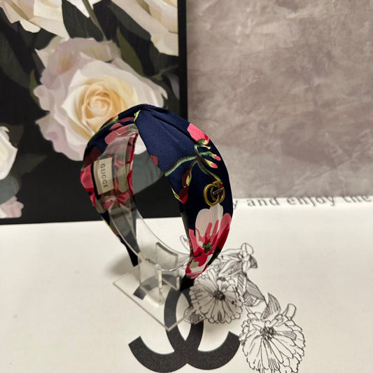 HAIRBAND IN BLUE BLACK FLORAL SILK 252674