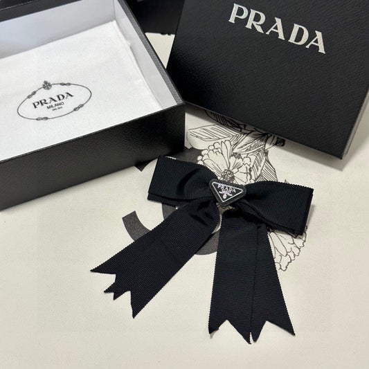 BOW HAIR CLIP IN BLACK FABRIC 406107