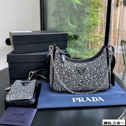 MINI-SAC PRA 22 EN SATIN AVEC STRASS ENTIÈREMENT