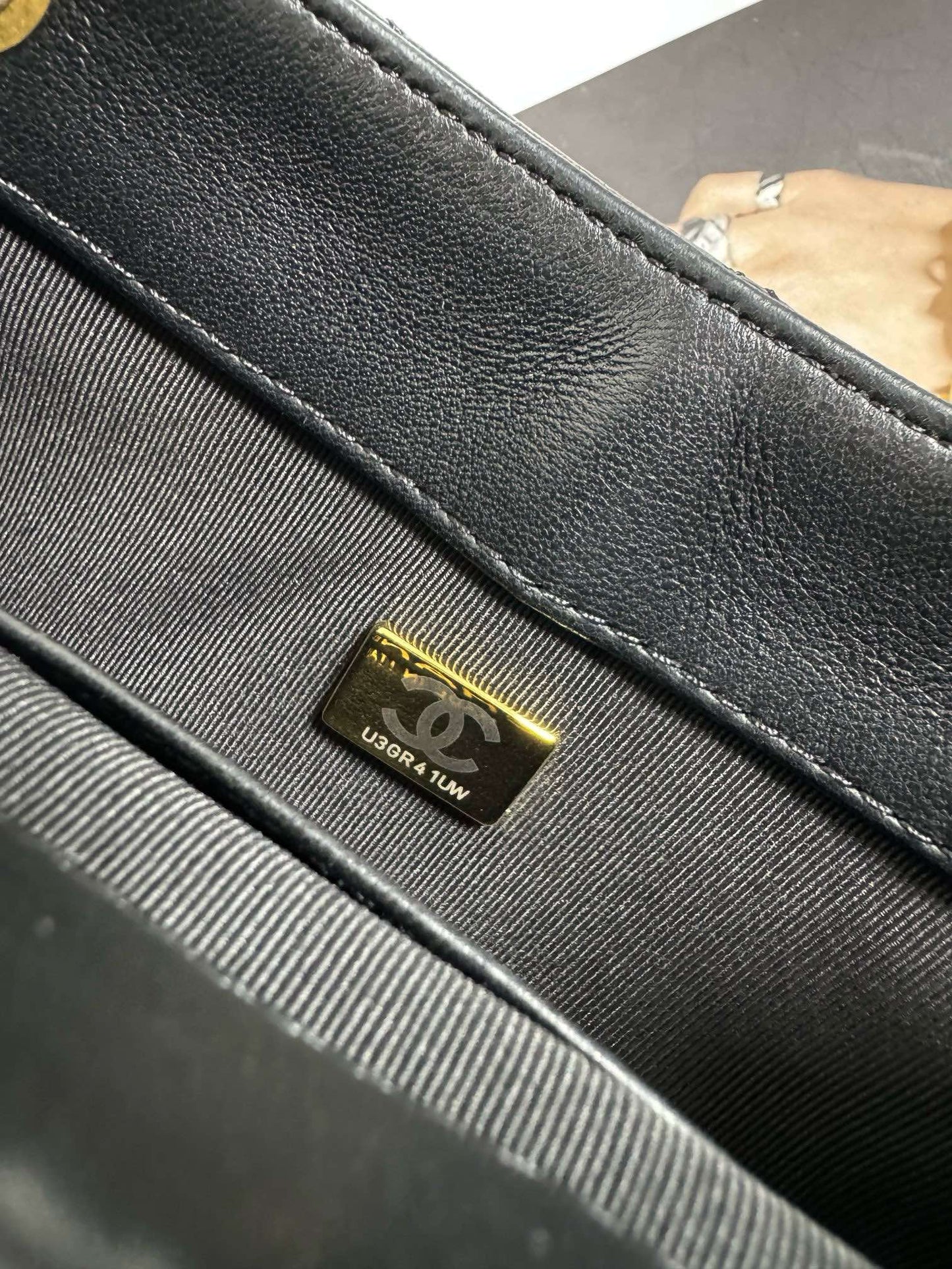24セントccホーボーバッグ20cmブラックラムスキンゴールド金具