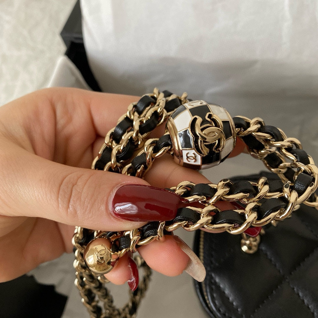 CC クラシック バニティバッグ 10cm ブラック ラムスキン ゴールド金具