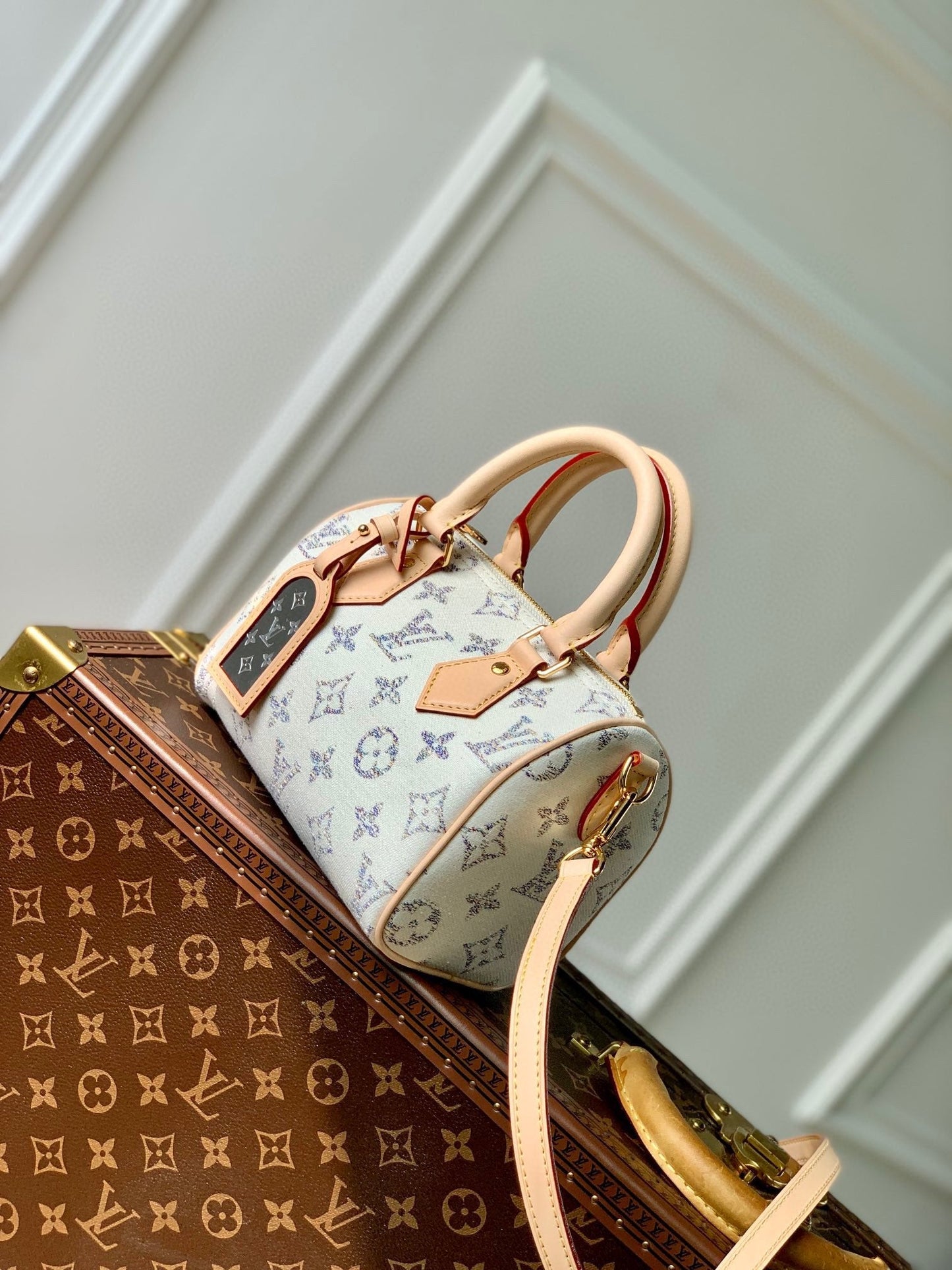 LV スピーディ バンドリエール 20 ベージュレザー ホワイトモノグラムジャカード生地