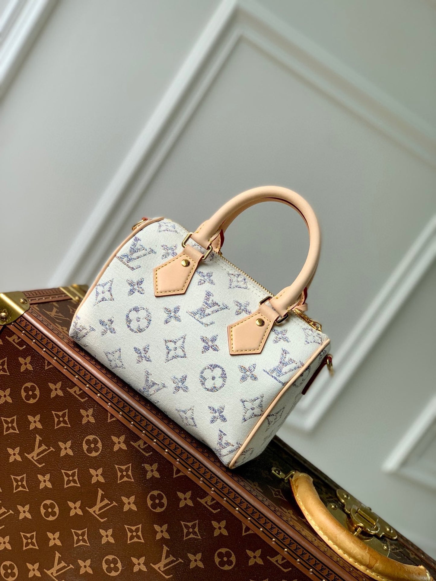 LV スピーディ バンドリエール 20 ベージュレザー ホワイトモノグラムジャカード生地