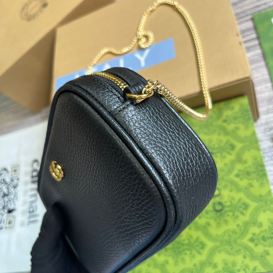 GGマーモント ミニ 18 バッグ（ブラックカーフスキン）
