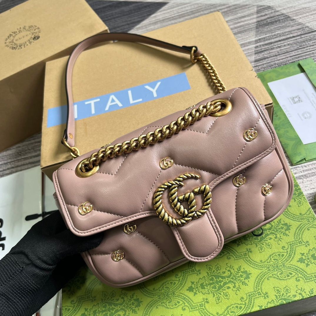 Petit sac GG Marmont 22 en cuir d'agneau rose vif