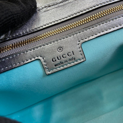 SAC À BANDOULIÈRE MOYEN GG MARMONT 26 EN CUIR DE VEAU IRISÉ BLEU