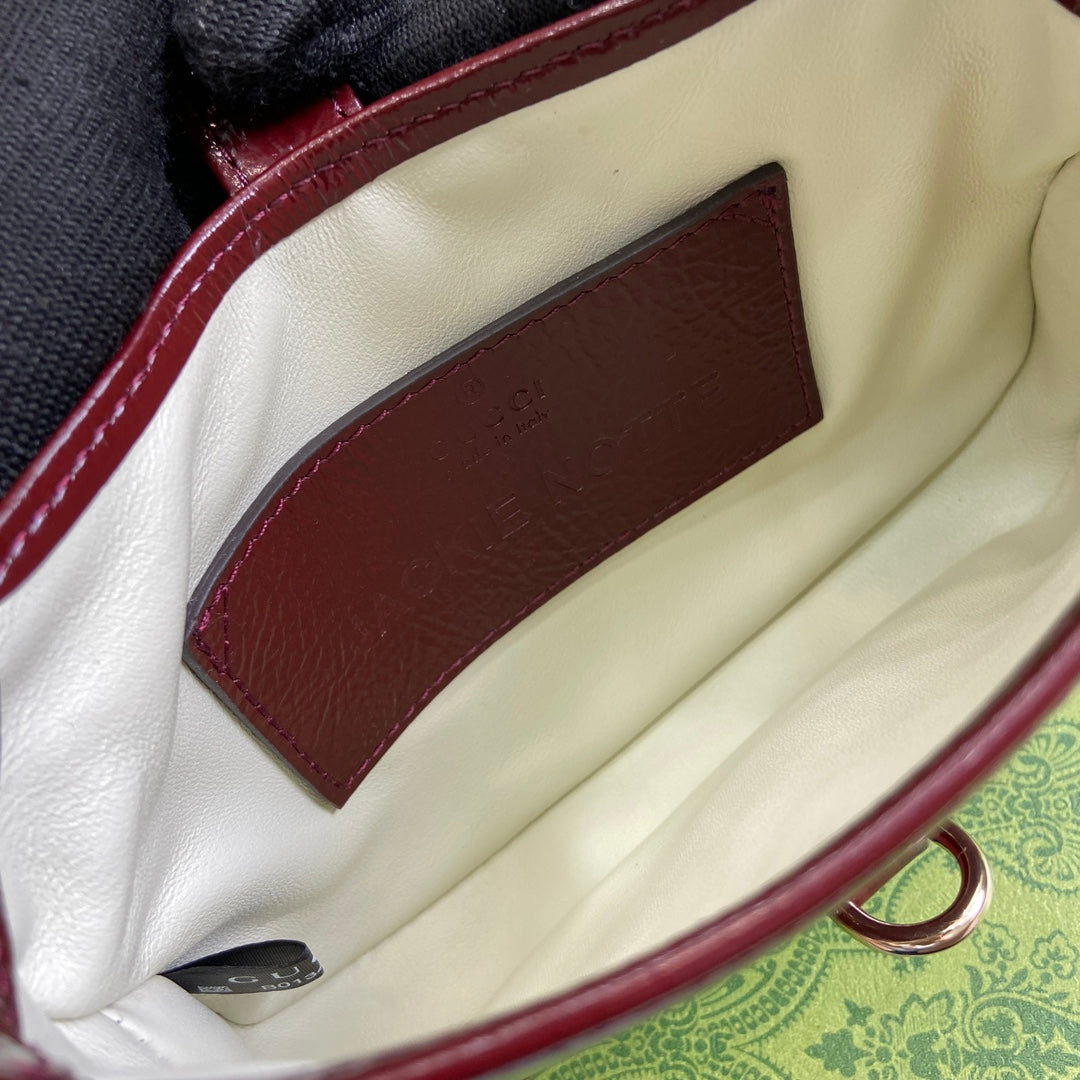 MINI SAC JACKIE NOTTE 19 EN CUIR DE VEAU LAQUÉ CRAQUELÉ VIN ROUGE, QUINCAILLERIE DORÉE
