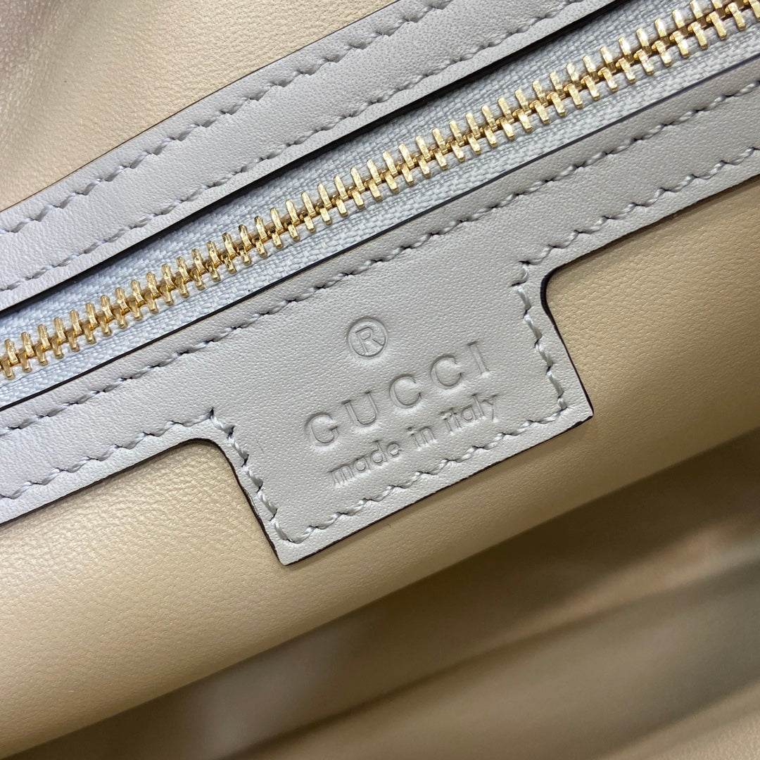 ジャッキー スモール ショルダーバッグ 27インチ ホワイトカーフスキン ゴールド金具