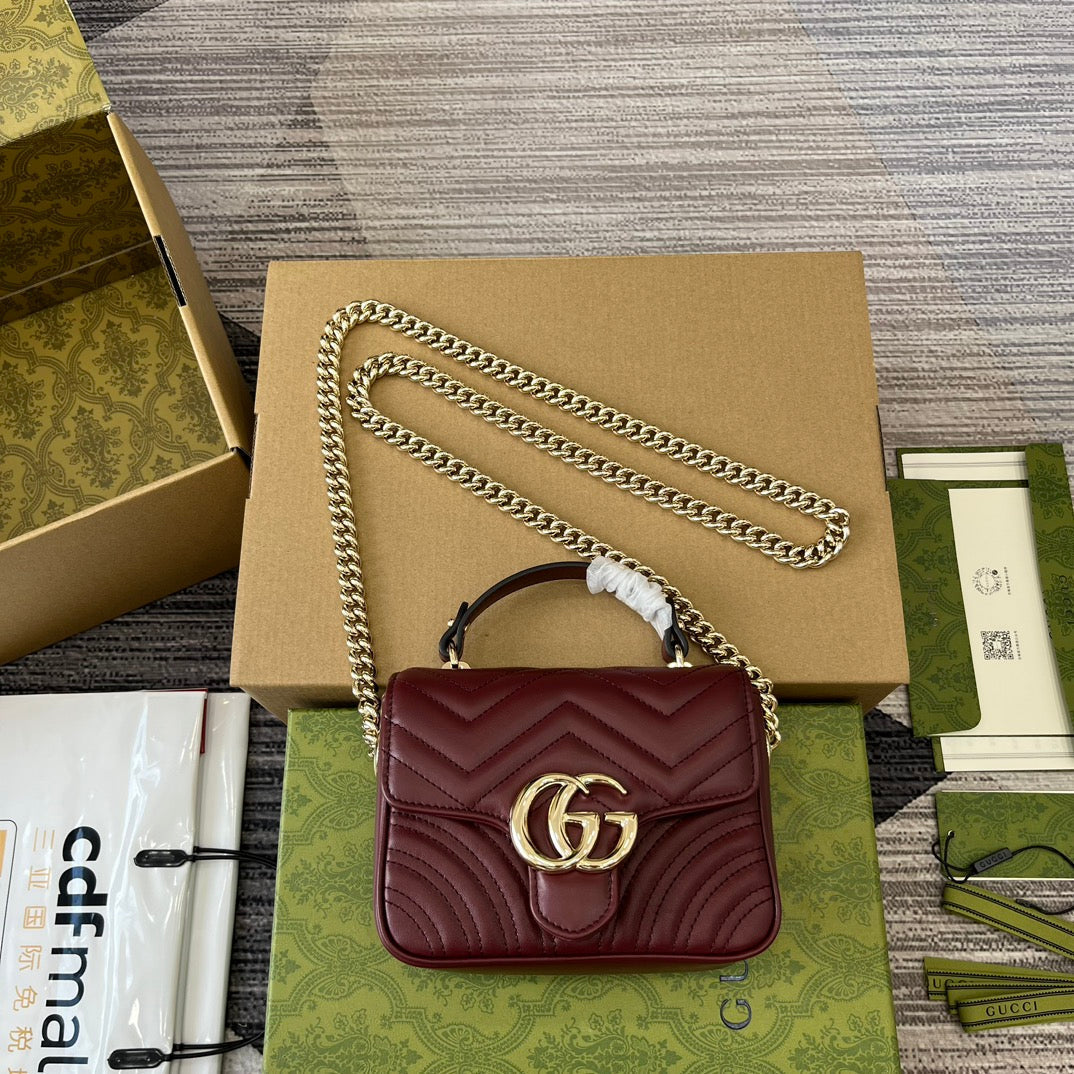 Mini sac à main GG Marmont 13 en cuir de veau rouge Rosso Ancora