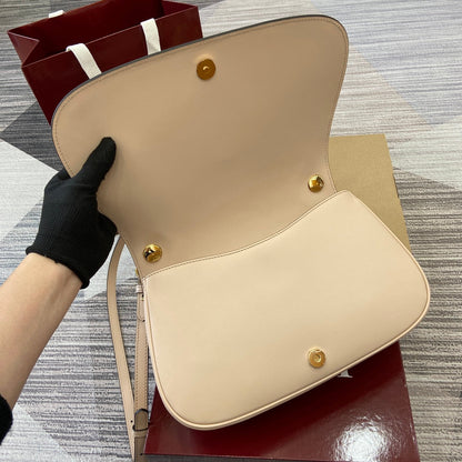 SAC À BANDOULIÈRE MOYEN BLONDIE 32 EN CUIR DE VEAU BEIGE, QUINCAILLERIE DORÉ