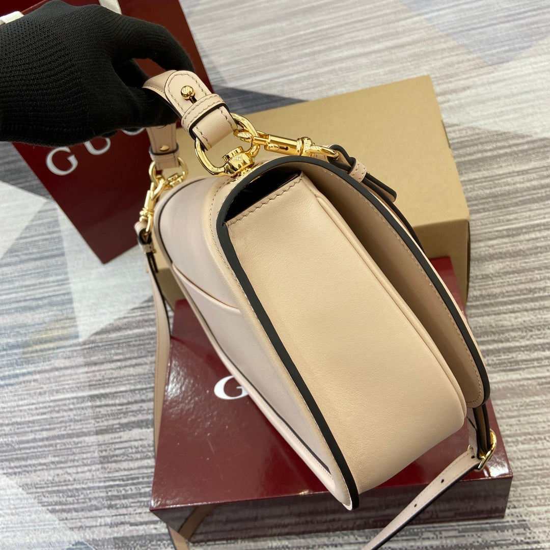 SAC À BANDOULIÈRE MOYEN BLONDIE 32 EN CUIR DE VEAU BEIGE, QUINCAILLERIE DORÉ