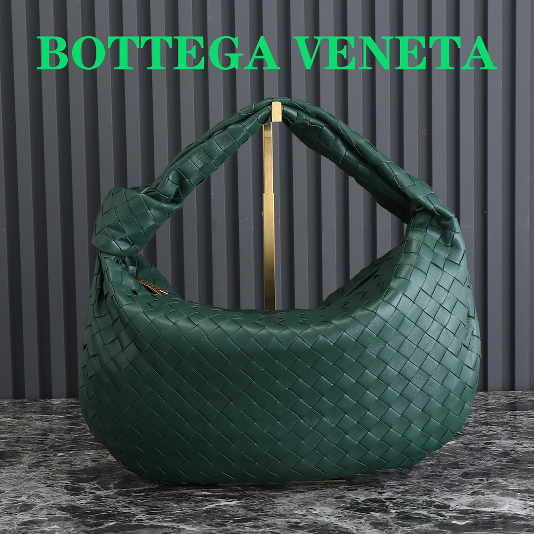 petit jodie 48 en cuir d'agneau vert foncé