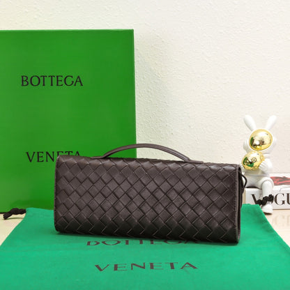 Pochette longue BV Andiamo avec poignée 31 cm en cuir de veau fondant GHW 