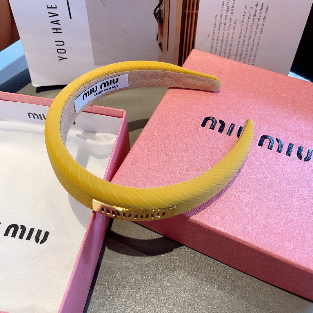 BANDEAU ÉPAIS EN CUIR DIAGONAL JAUNE 425478