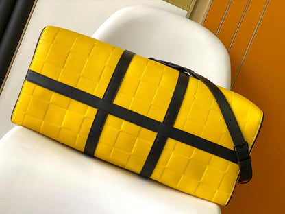 Sac bandoulière Keepall 50 en cuir de veau damier jaune