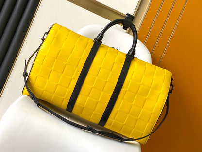 Sac bandoulière Keepall 50 en cuir de veau damier jaune