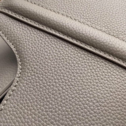 SAC SOUPLE 38 CUIR DE VEAU PEBBLE