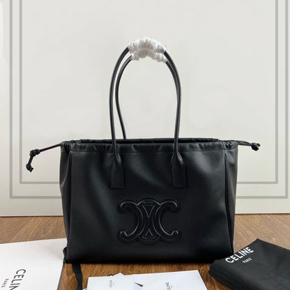 CUIR TRIOMPHE 44 ブラック カーフスキン