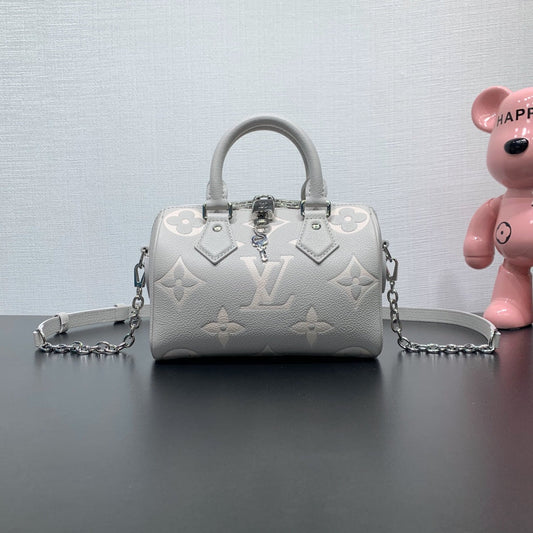 LV Speedy Bandouliere 20 Brume Gris Monogramme Empreinte Cuir 205495