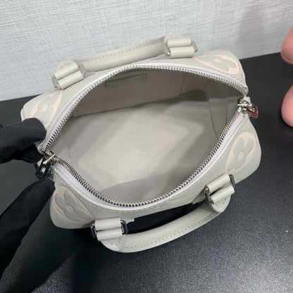 LV Speedy Bandouliere 20 Brume Gris Monogramme Empreinte Cuir 205495