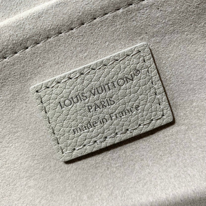 LV Speedy Bandouliere 20 Brume Gris Monogramme Empreinte Cuir 205495