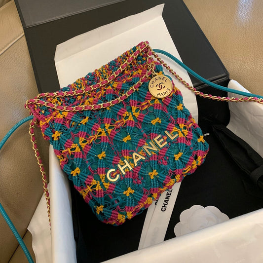 Sac Hobo CC 22 23 cm en cuir de veau macramé multicolore, finitions dorées